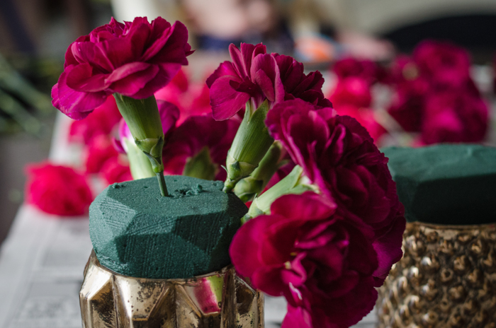 DIY Mini Carnation Arrangement - lemonthistle.com