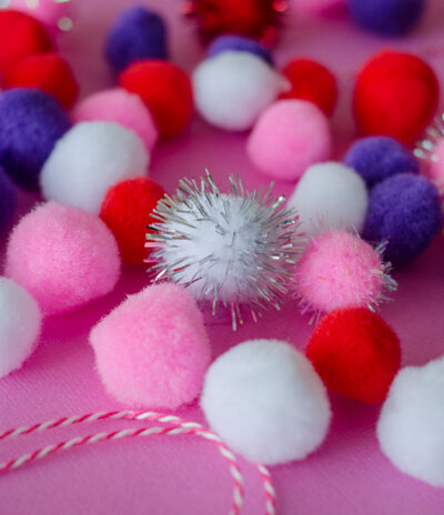 DIY Valentines Pom Pom Garland