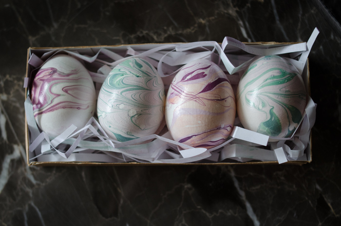 DIY Pastel Marbled Easter Eggs - lemonthistle.com
