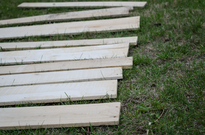 Giant DIY Chalkboard - lemonthistle.com