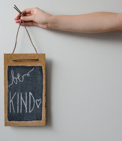 DIY Cork Chalkboard - lemonthistle.com