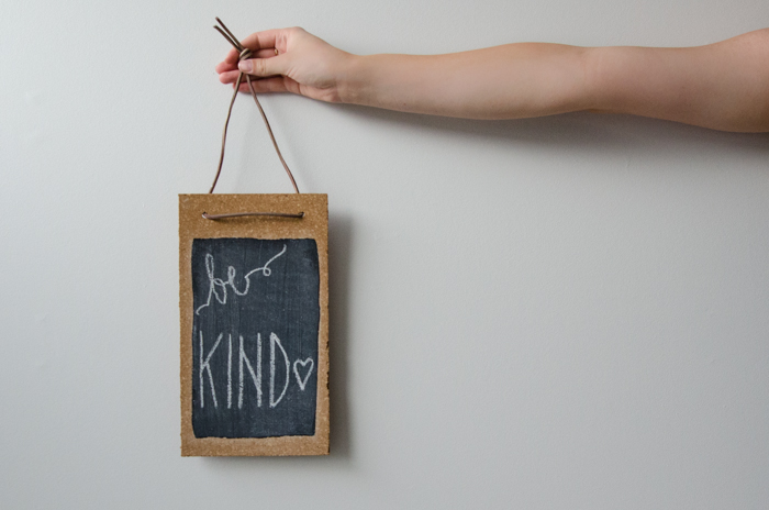 DIY Cork Chalkboard - lemonthistle.com