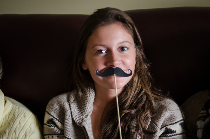 Love this super cute baby shower idea! Have guests guess which parent said what with mustaches or red lips