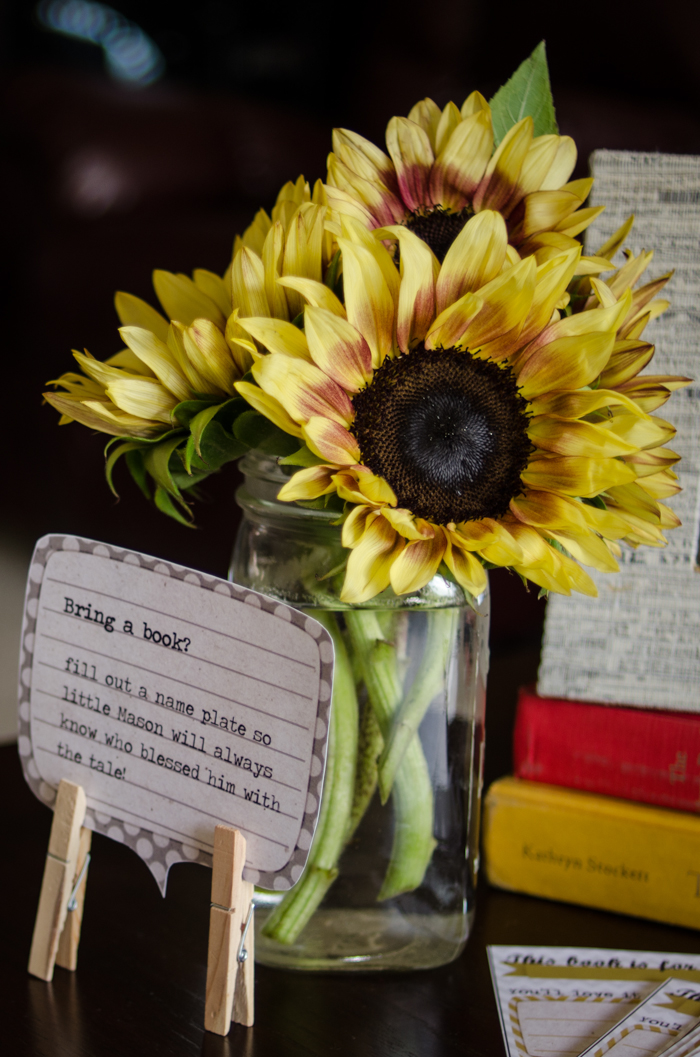 Love this super cute baby shower idea! Everyone brings a book instead of a card- such a great way to build a baby library!
