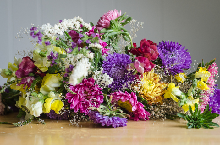 DIY Vintage Cheesebox Floral Arrangement