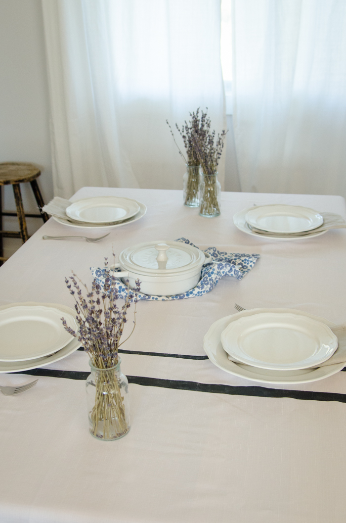 DIY Simple Stripes Table Cloth
