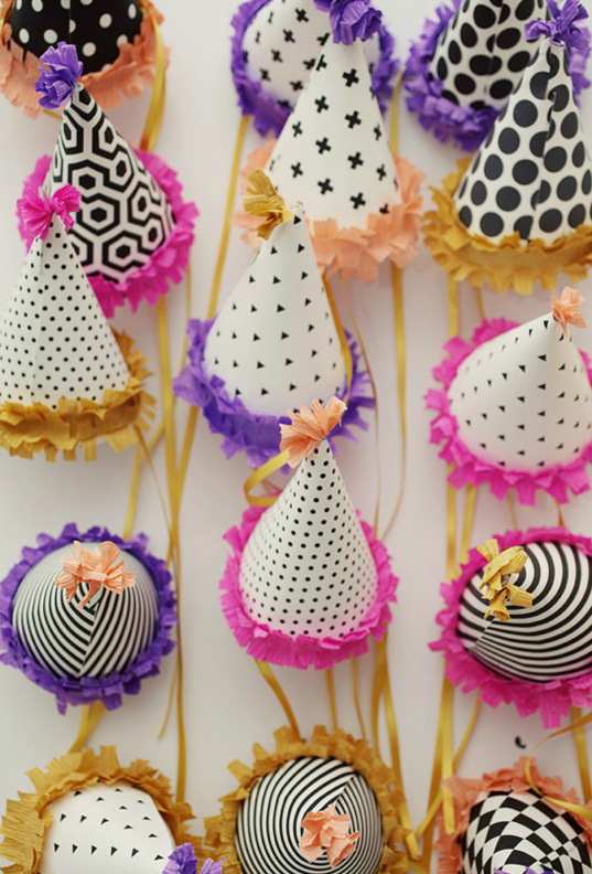 What a fun theme! First Beeday Party Inspiration