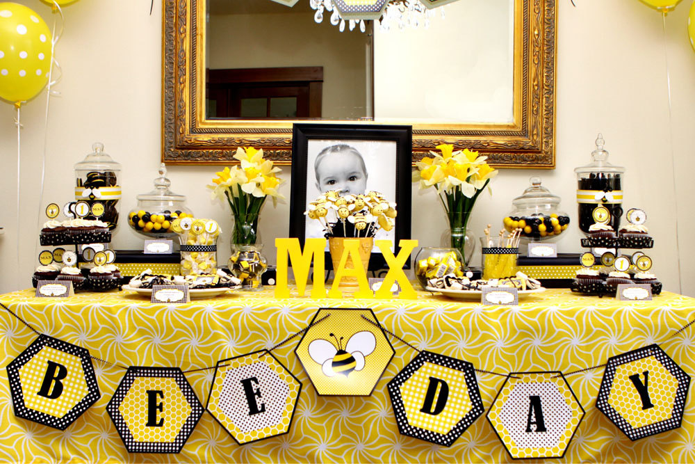 Fun theme! Beeday party inspiration