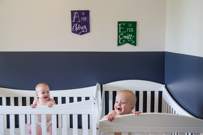 DIY Hand Painted Wall Hangings from Felt- these are super cute for a nursery!