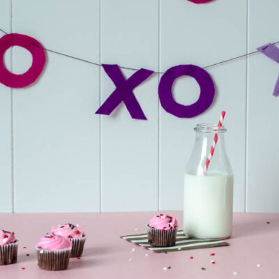 DIY Ombre XO Felt Garland- perfect for Valentines Day!