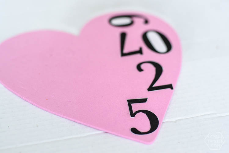 DIY Special Dates Pillow- I love meaningful home decor
