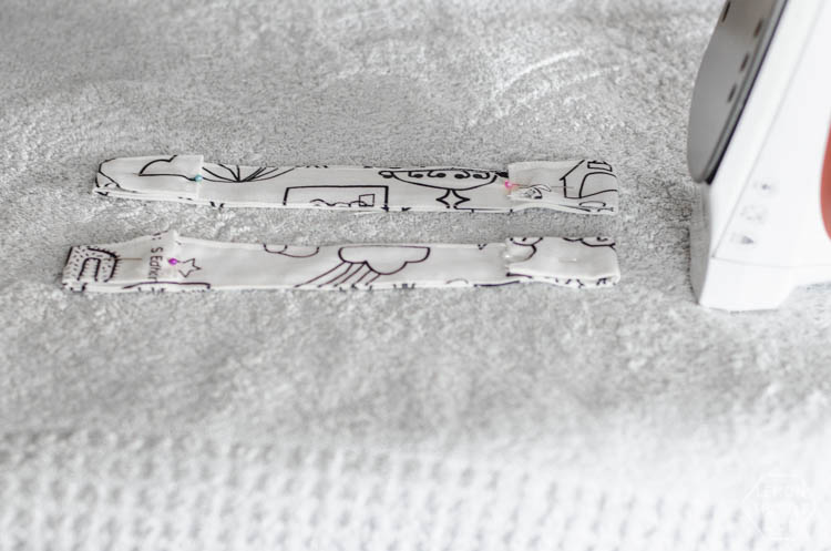 DIY Square Pouff with Sneaky Storage for Kids Plush Toys- what a great idea! Would work for extra pillows or blankets too