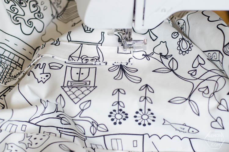 DIY Square Pouff with Sneaky Storage for Kids Plush Toys- what a great idea! Would work for extra pillows or blankets too