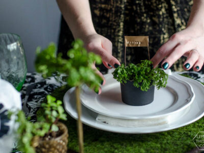 DIY hand stamped Gold Place Markers for a classy Saint Patrick's Day Party... I love these!