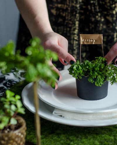 DIY hand stamped Gold Place Markers for a classy Saint Patrick's Day Party... I love these!