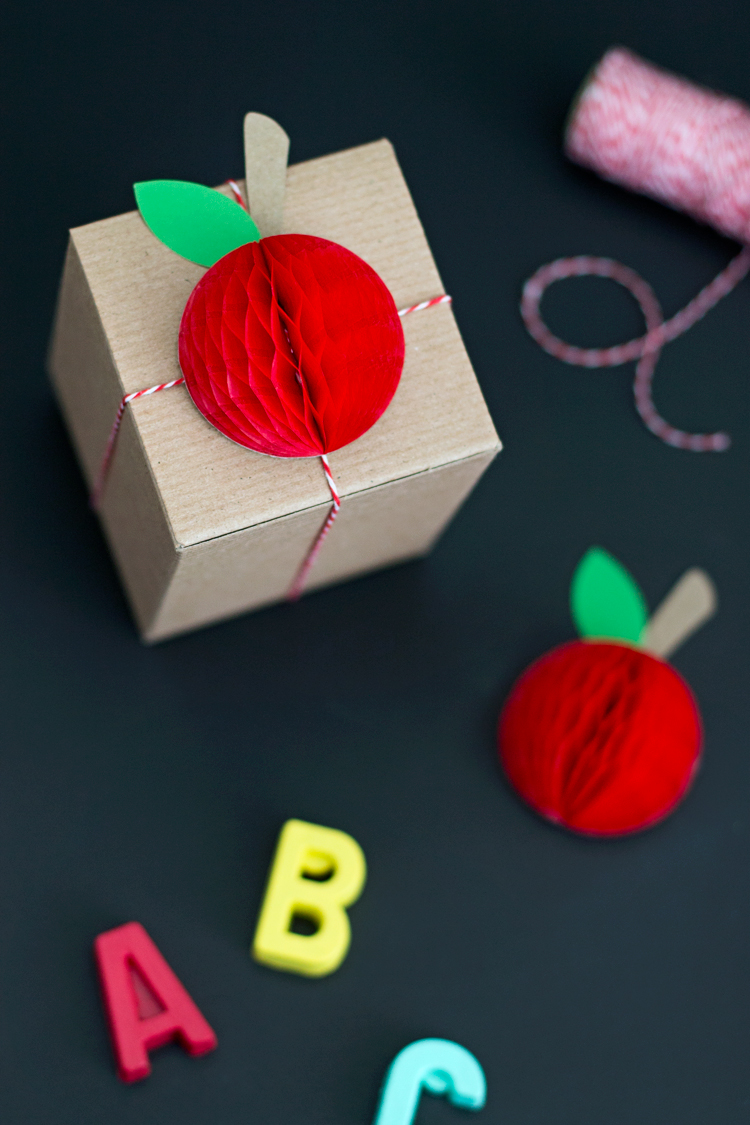 Honeycomb Apple Gift Topper for Teacher Appreciation Day | like-the-cheese.com for Lemon Thistle