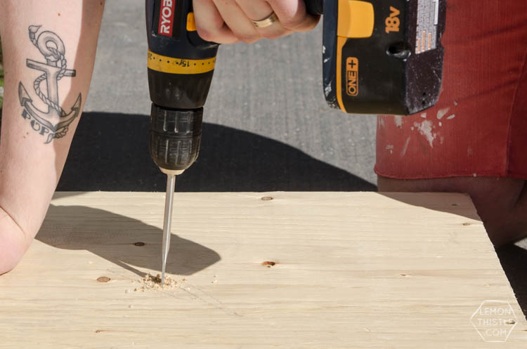 DIY Yard Games- I love the idea of having dominoes in my backyard-and this chalkboard cornhole is pretty awesome too!