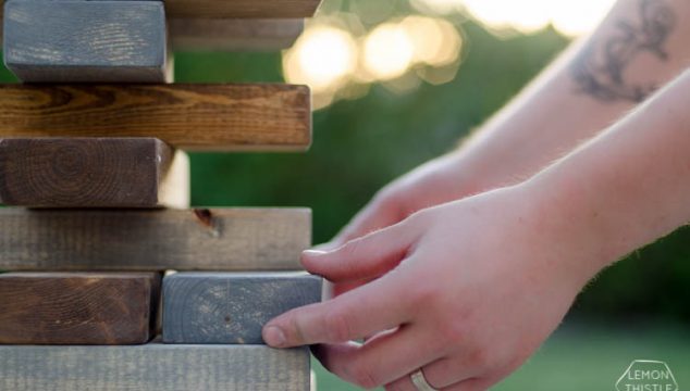 DIY Yard Games- I love this! Dominoes and Yahtzee would be such fun outdoor activities.