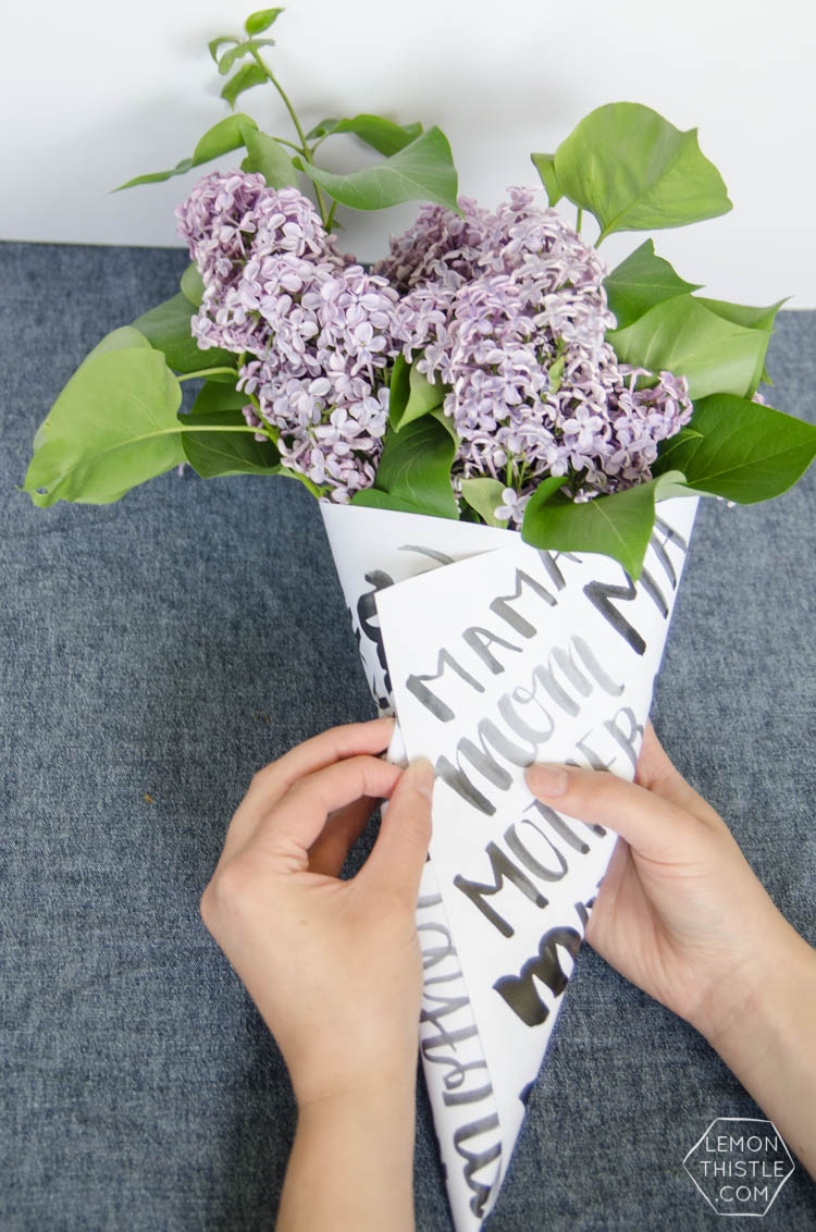 Free Printable Hand Lettered Flower Wraps for Mothers Day gifts