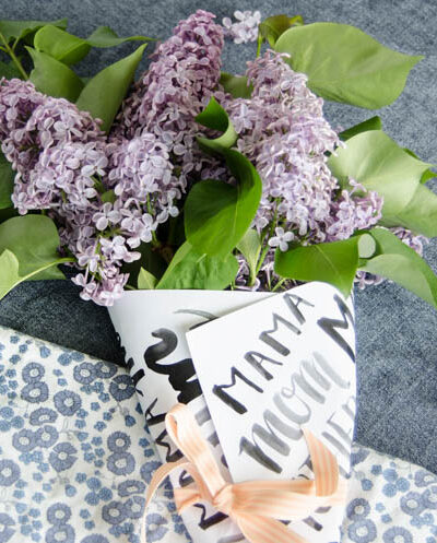 Free Printable Hand Lettered Flower Wraps for Mothers Day gifts