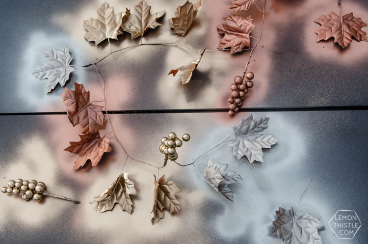 DIY Simple Autumn Metallics Wreath- so perfect for fall!