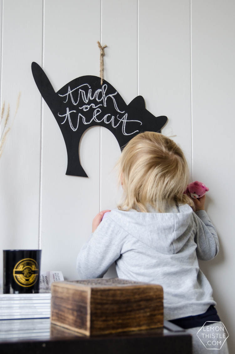 DIY Trick or Treat! Cat Chalkboard Decor for Halloween