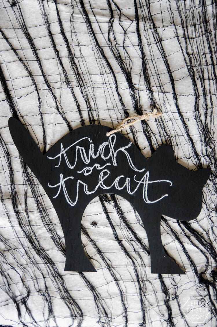 DIY Trick or Treat! Cat Chalkboard Decor for Halloween