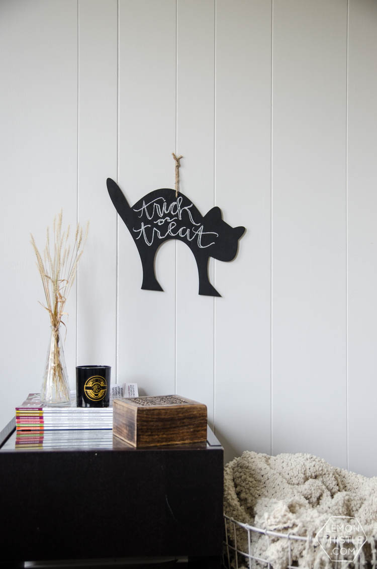 DIY Trick or Treat! Cat Chalkboard Decor for Halloween