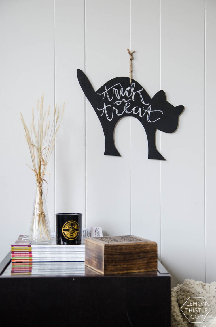DIY Trick or Treat! Cat Chalkboard Decor for Halloween