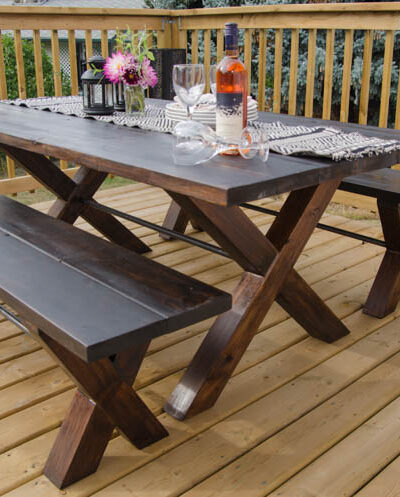 diy-x-leg-patio-table-with-pipe-trestle