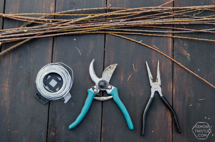 DIY Minimal Holiday Wreath with fresh greens
