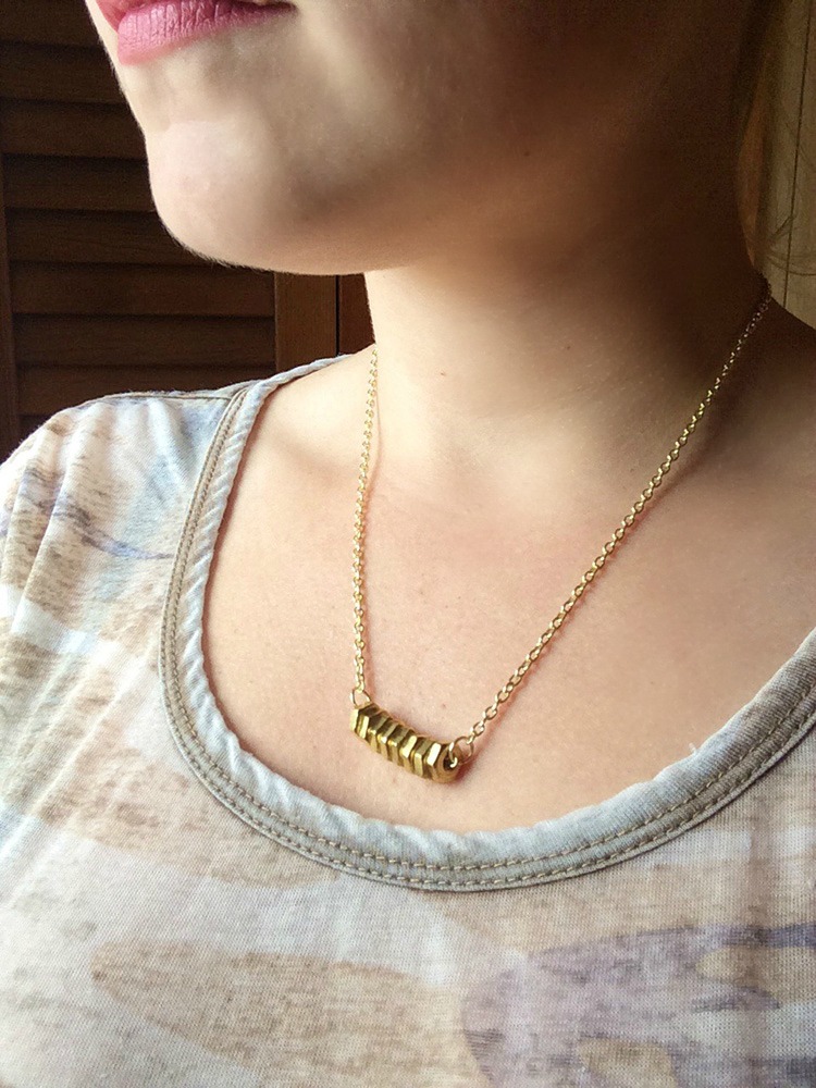 diy bolt necklace