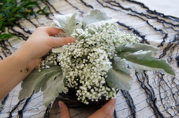 DIY Spooky Floral Halloween Centrpiece that's actually classy! Black and White Halloween Party