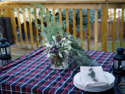 DIY Holiday Centrepiece using fresh winter greens- two different ways! Natural decor is my favourite Christmas decor
