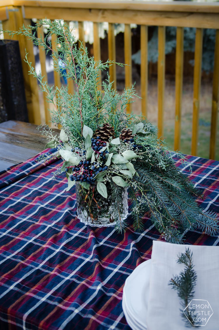 DIY Holiday Centrepiece using fresh winter greens- two different ways! Natural decor is my favourite Christmas decor