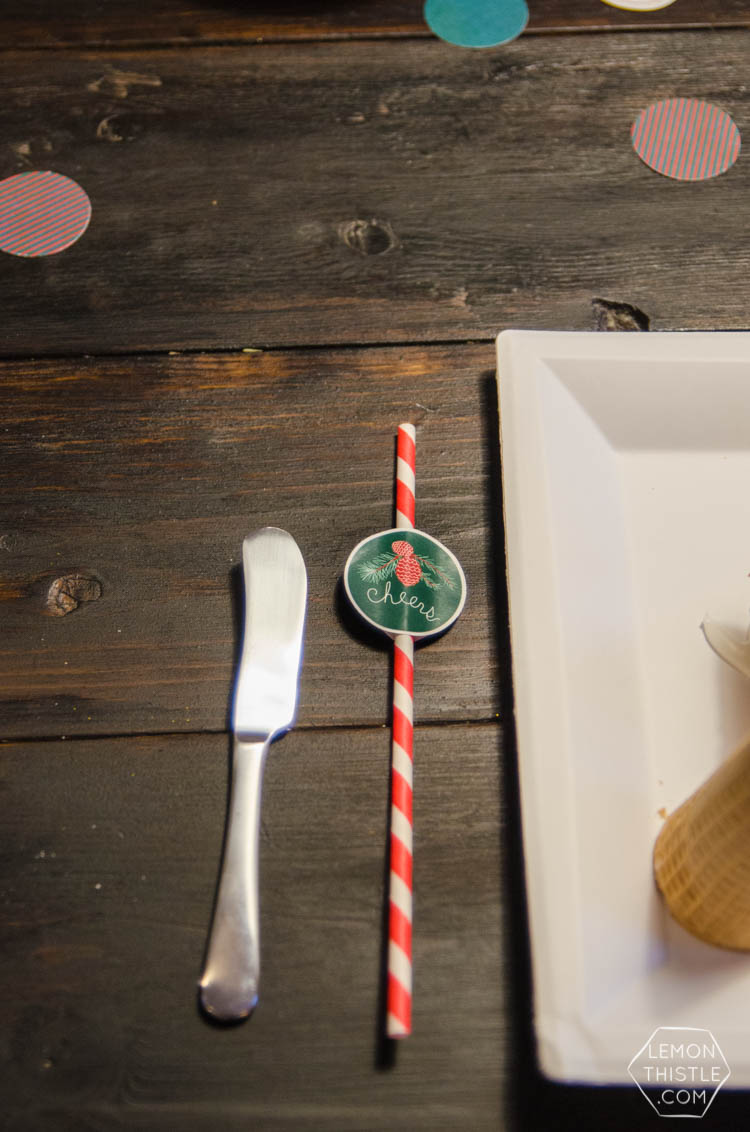 A simple gingerbread decorating party... I love this! The decorations are so classic but easy to accomplish