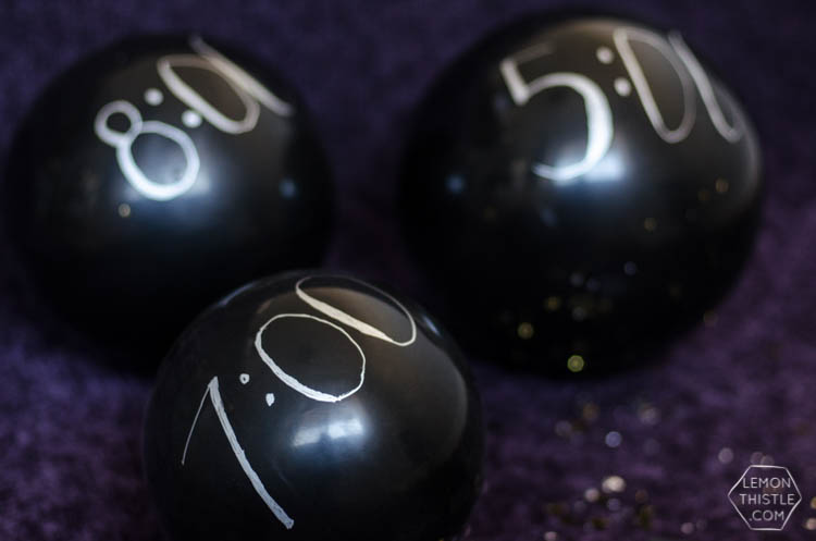 DIY Balloon Memory Wall for New Years Eve!