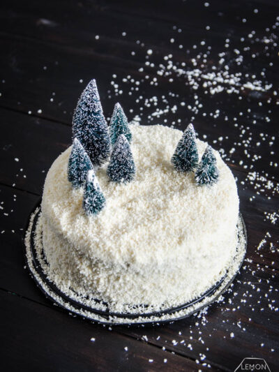 DIY Winter Scene Cake Makeover- perfect for the holidays!