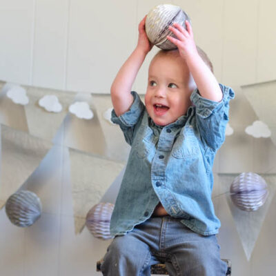 DIY Metallic Mini Honeycomb Garland- so fun for a party or just home decor!