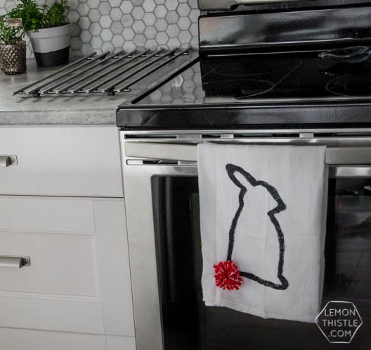 DIY Bunny Tail Tea Towel... isn't this adorable?! I love the pom pom