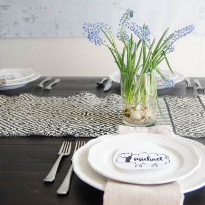 A Last Minute (seriously!) Tablescape- perfect for Easter. Complete with cheater forced flowers and free printable placecards!