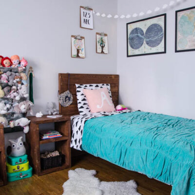 Shared kids bedroom for a boy and girl- I love this!