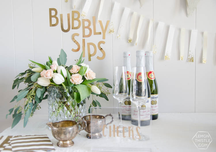 A Champagne Birthday Party! Such a fun theme and I love how simple it is to decorate with these DIYs