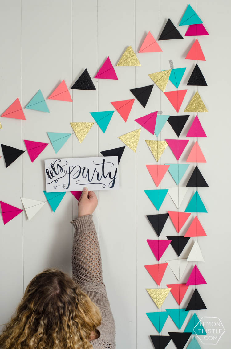 How to DIY a giant triangle garland... it's THAT garland! Finally, instructions I can manage- and I like the options to space out the triangles.