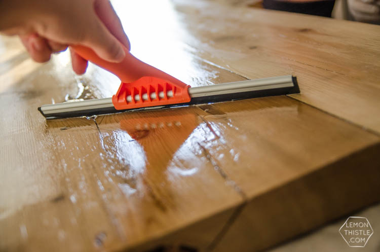 DIY Live Edge Wood Dining Room Table with Steel Legs... uhhhhm love this! So modern but rustic