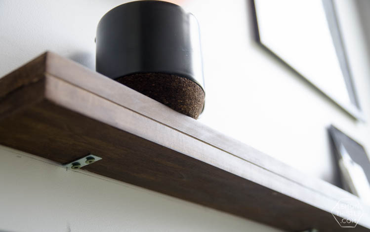 I LOVE this DIY modern wood shelf for an entry way. It's totally minimal but really functional with that ledge. 