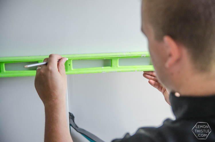 I LOVE this DIY modern wood shelf for an entry way. It's totally minimal but really functional with that ledge. 