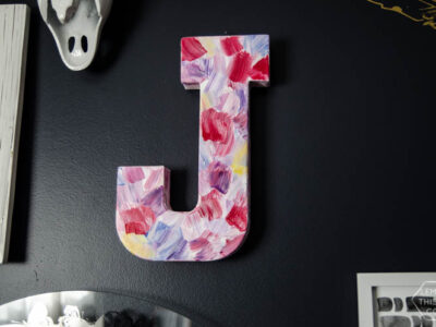 DIY Brushstroke painting- I love the look of this! After watching the video of her doing it I feel like it's totally do-able