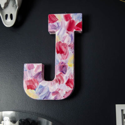 DIY Brushstroke painting- I love the look of this! After watching the video of her doing it I feel like it's totally do-able