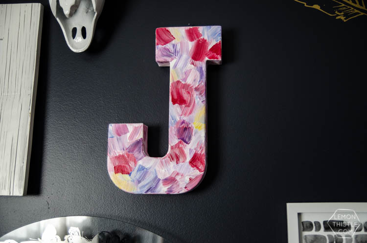 DIY Brushstroke painting- I love the look of this! After watching the video of her doing it I feel like it's totally do-able